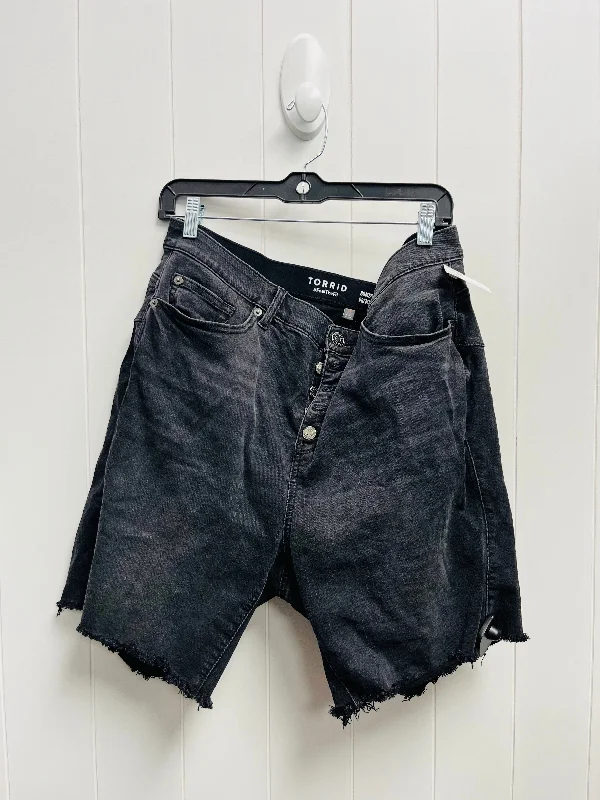 Shorts By Torrid In Black Denim, Size: 18