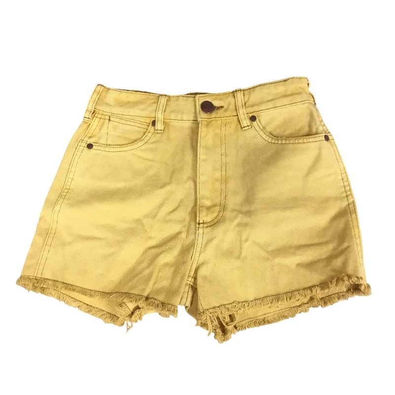 Shorts By Wrangler In Yellow, Size: 00